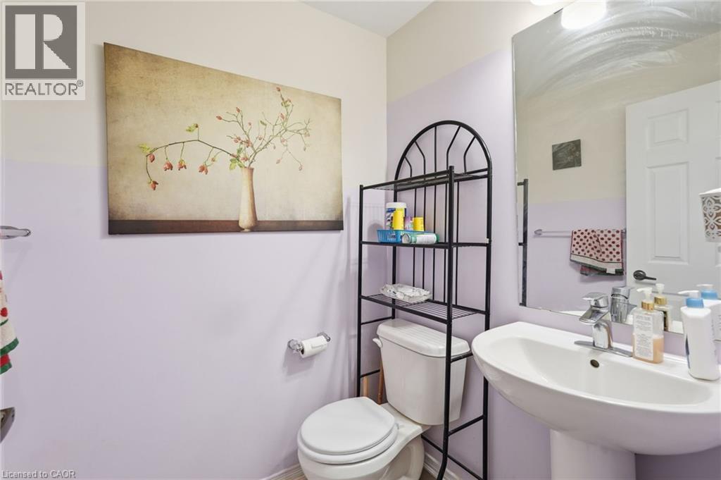 45 Kelso Drive, Caledonia, ON - Indoor Photo Showing Bathroom