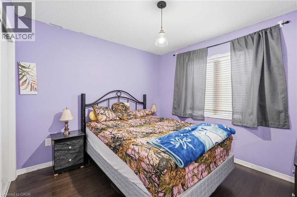 45 Kelso Drive, Caledonia, ON - Indoor Photo Showing Bedroom