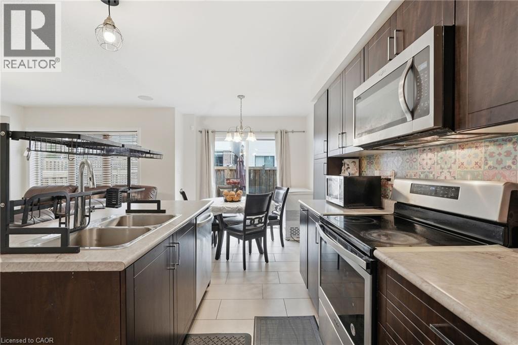 45 Kelso Drive, Caledonia, ON - Indoor Photo Showing Kitchen With Double Sink