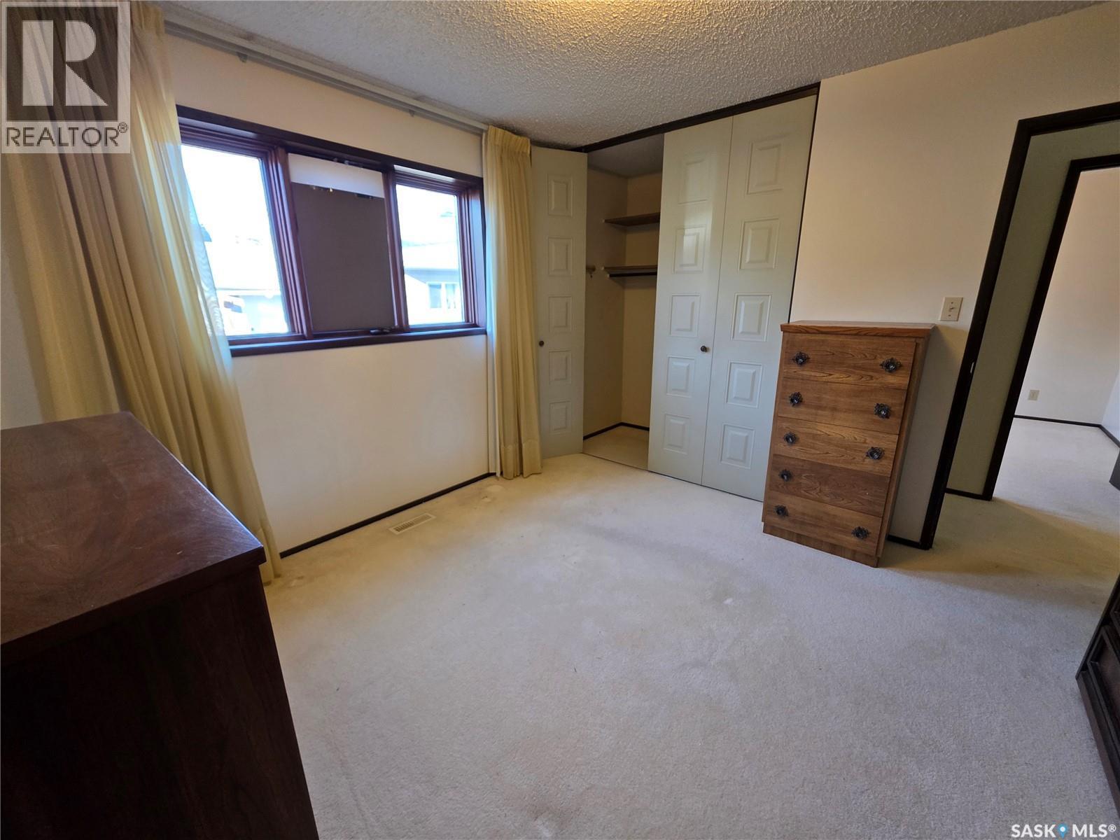 624 7Th Avenue Ne, Swift Current, SK - Indoor