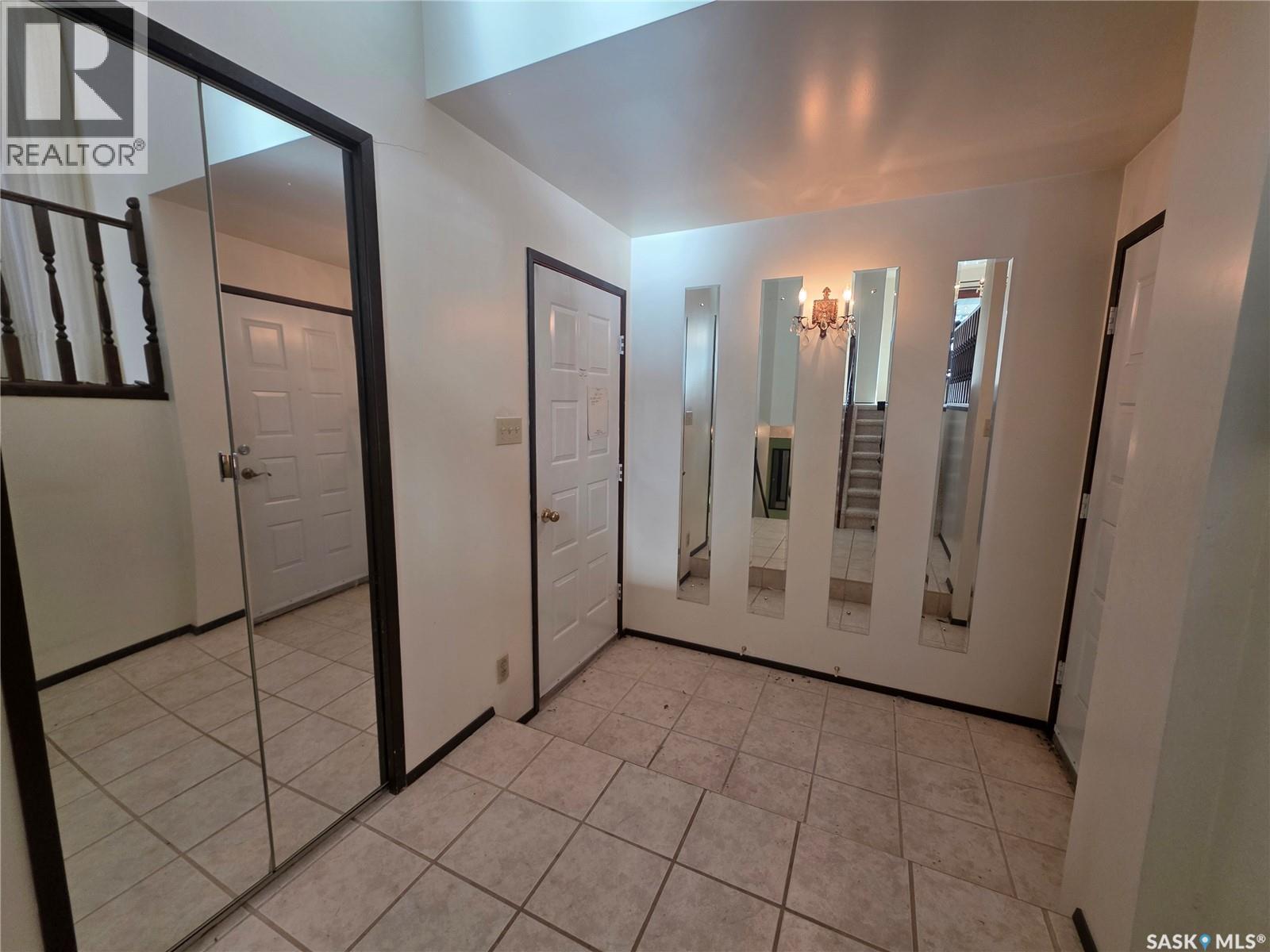 624 7Th Avenue Ne, Swift Current, SK - Indoor Photo Showing Other Room