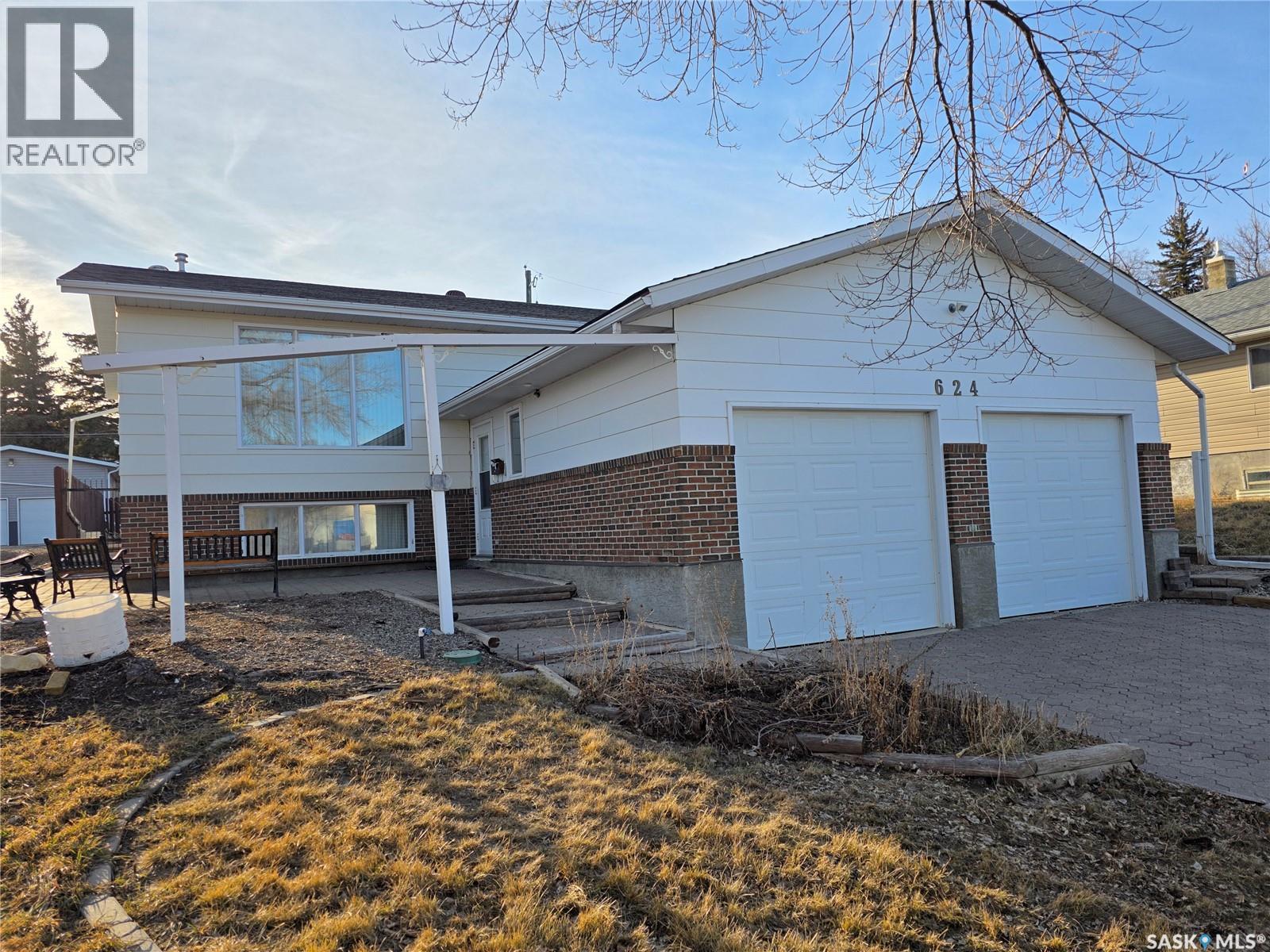 624 7Th Avenue Ne, Swift Current, SK - Outdoor