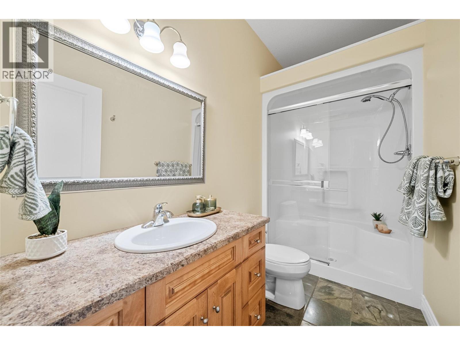 3676 Mcbride Road, Blind Bay, BC - Indoor Photo Showing Bathroom