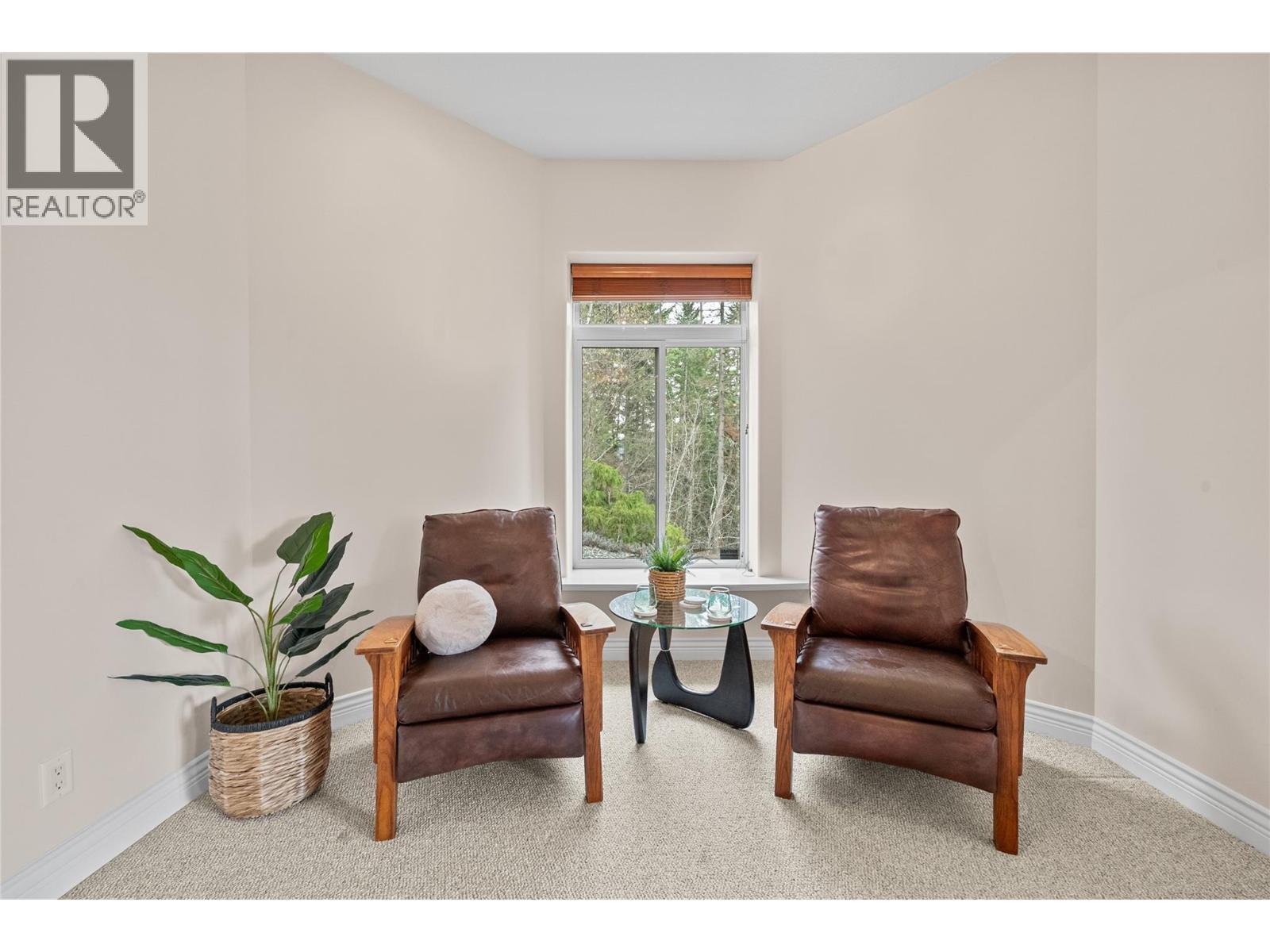 3676 Mcbride Road, Blind Bay, BC - Indoor