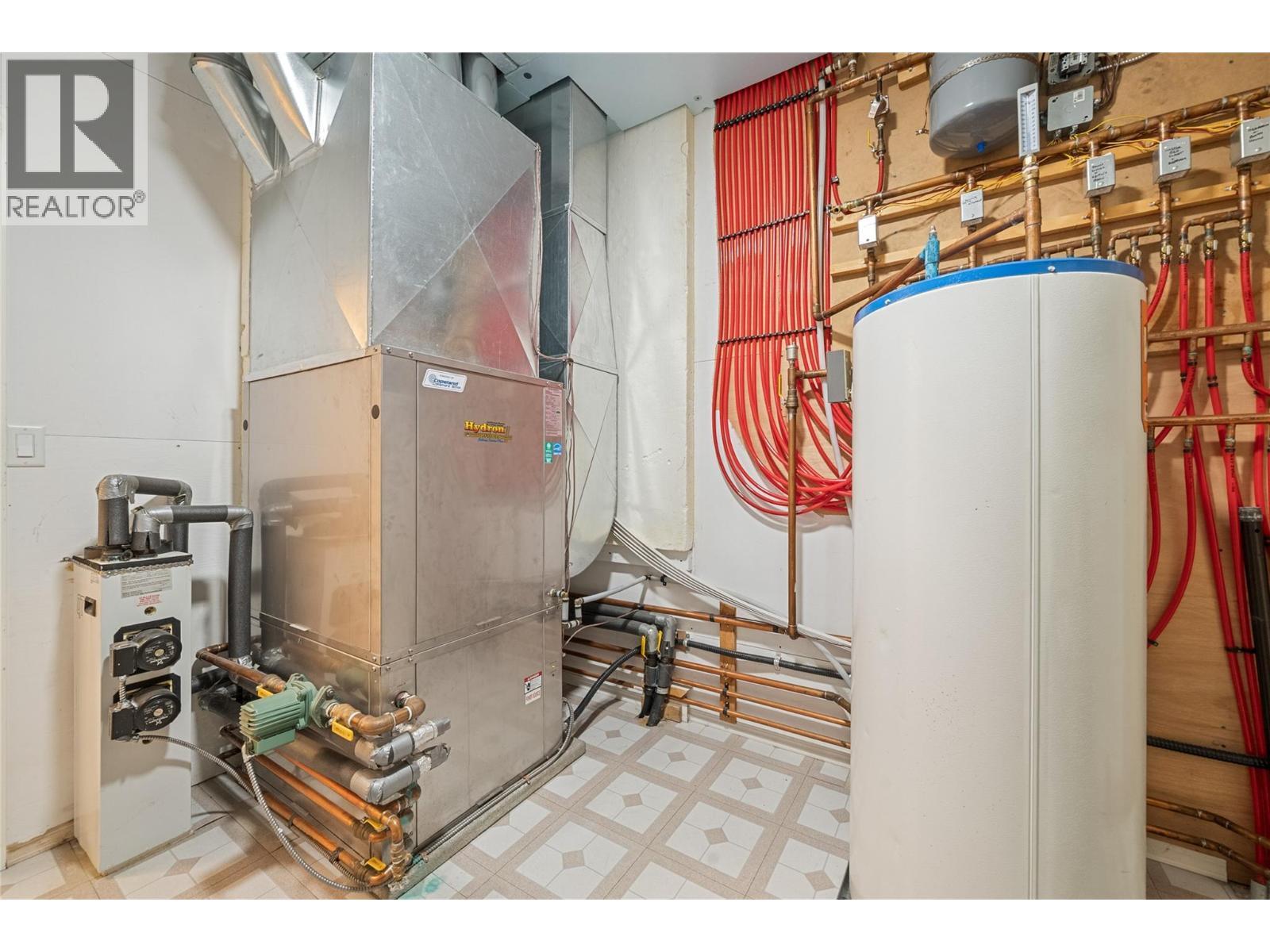 3676 Mcbride Road, Blind Bay, BC - Indoor Photo Showing Basement