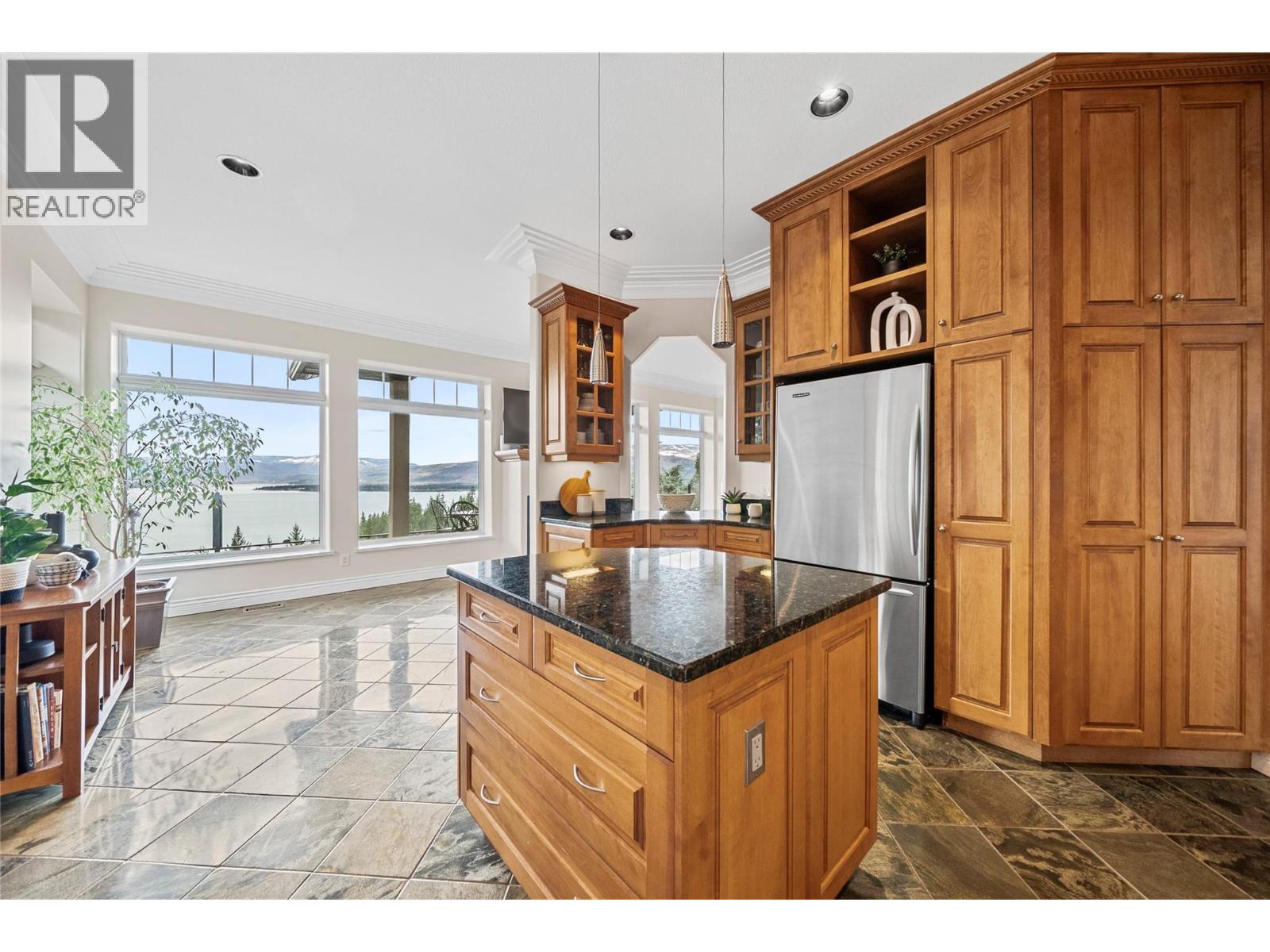 3676 Mcbride Road, Blind Bay, BC - Indoor Photo Showing Kitchen