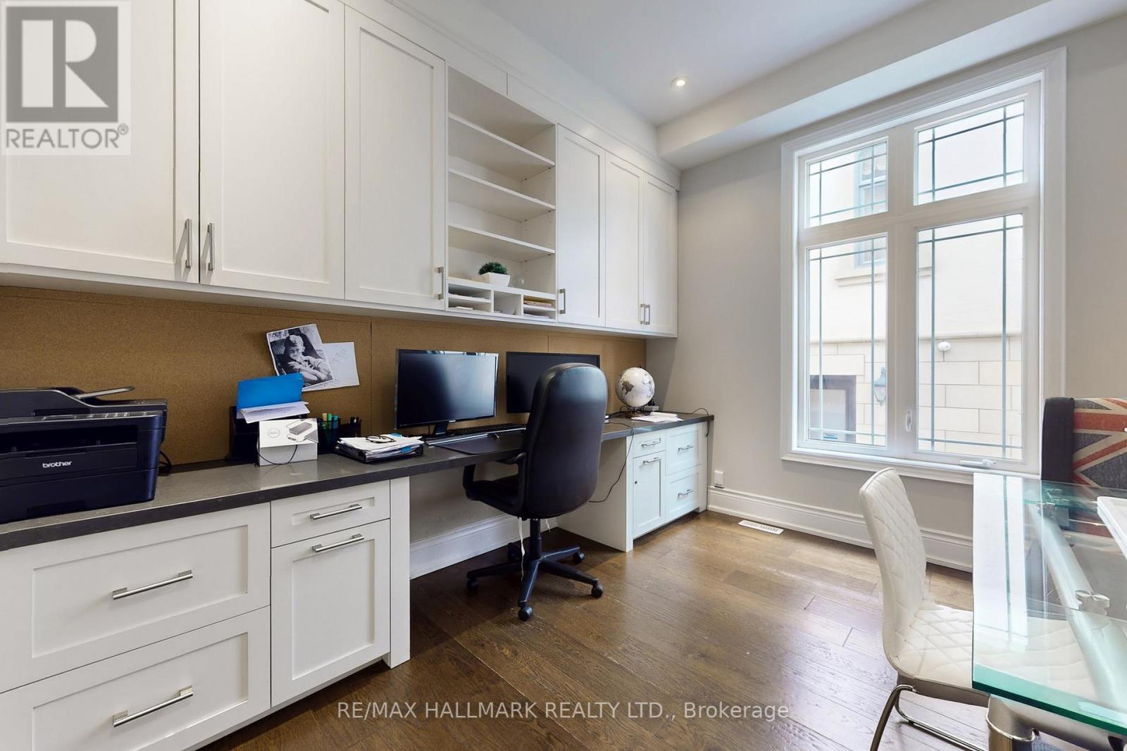 24 Bluff Trail, King, ON - Indoor Photo Showing Office