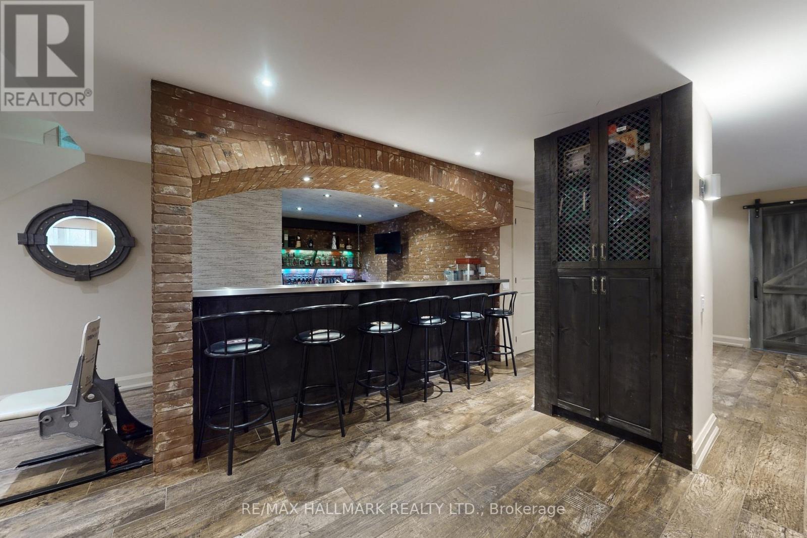 24 Bluff Trail, King, ON - Indoor