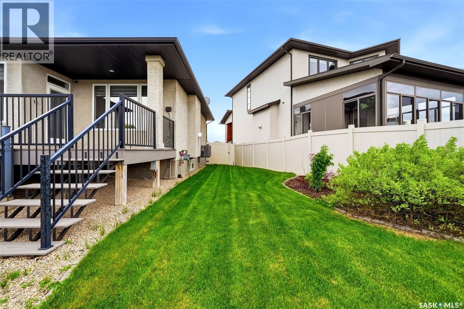 3921 Red Lily Bay, Regina, SK