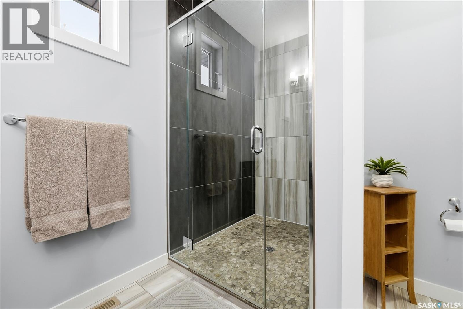 3921 Red Lily Bay, Regina, SK - Indoor Photo Showing Bathroom