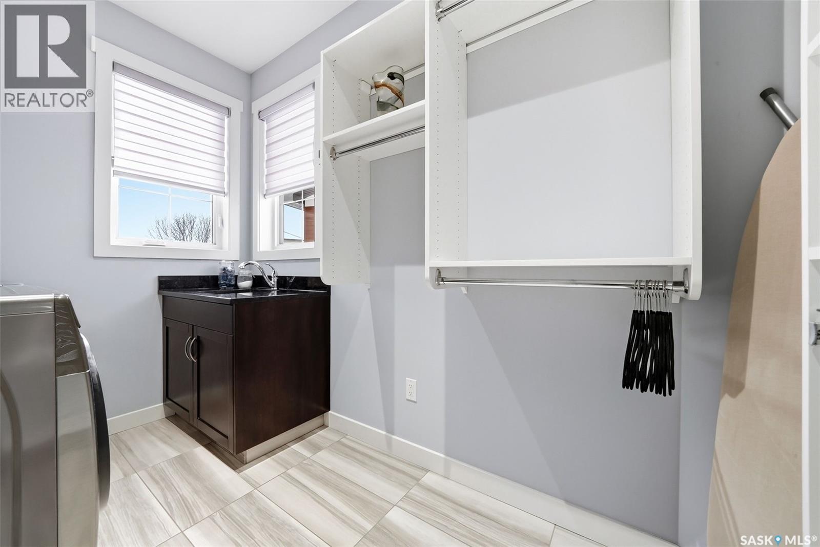 3921 Red Lily Bay, Regina, SK - Indoor