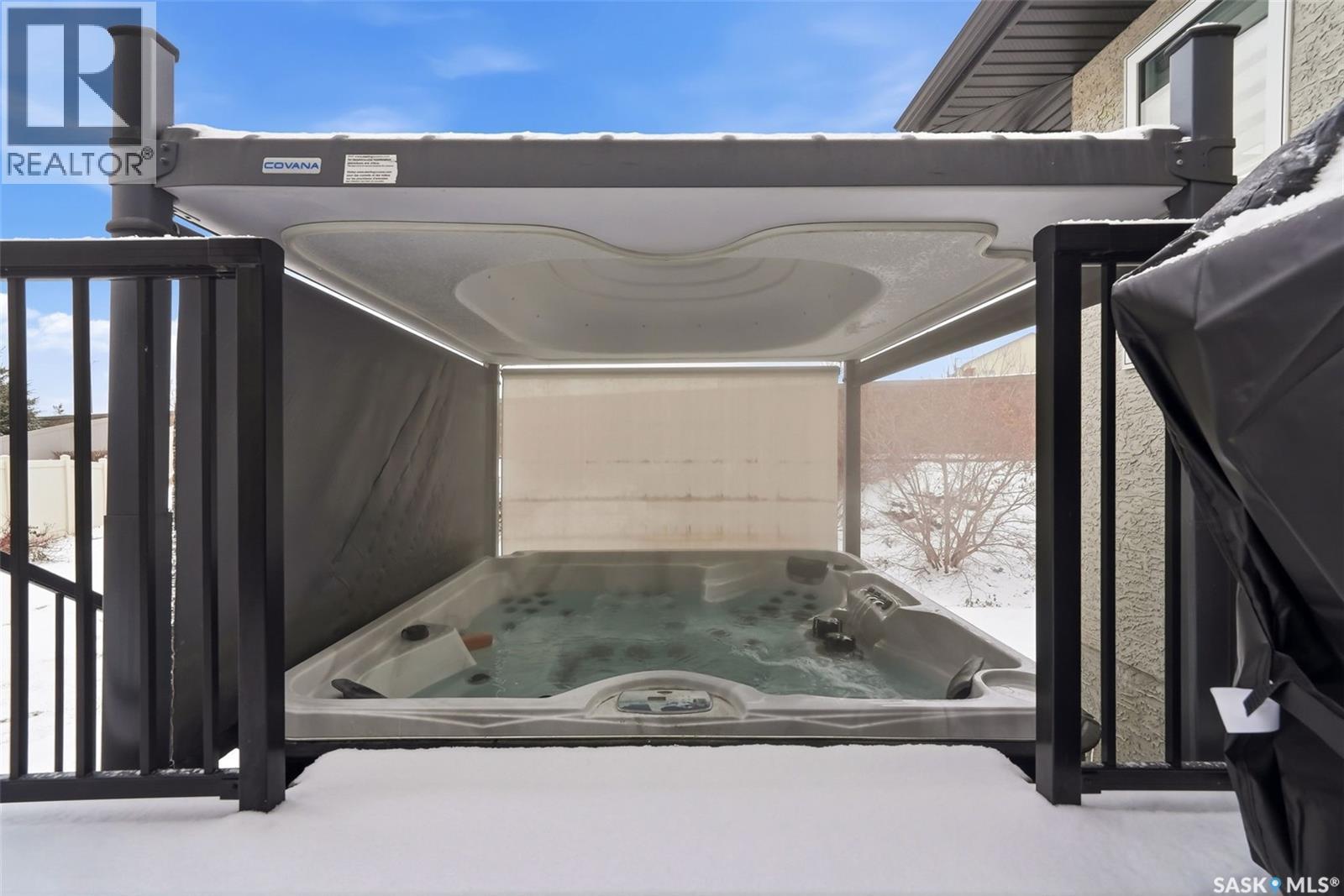 3921 Red Lily Bay, Regina, SK - With Exterior