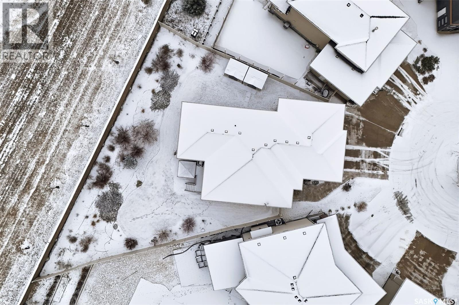 3921 Red Lily Bay, Regina, SK - Outdoor