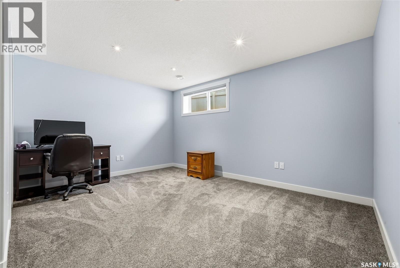 3921 Red Lily Bay, Regina, SK