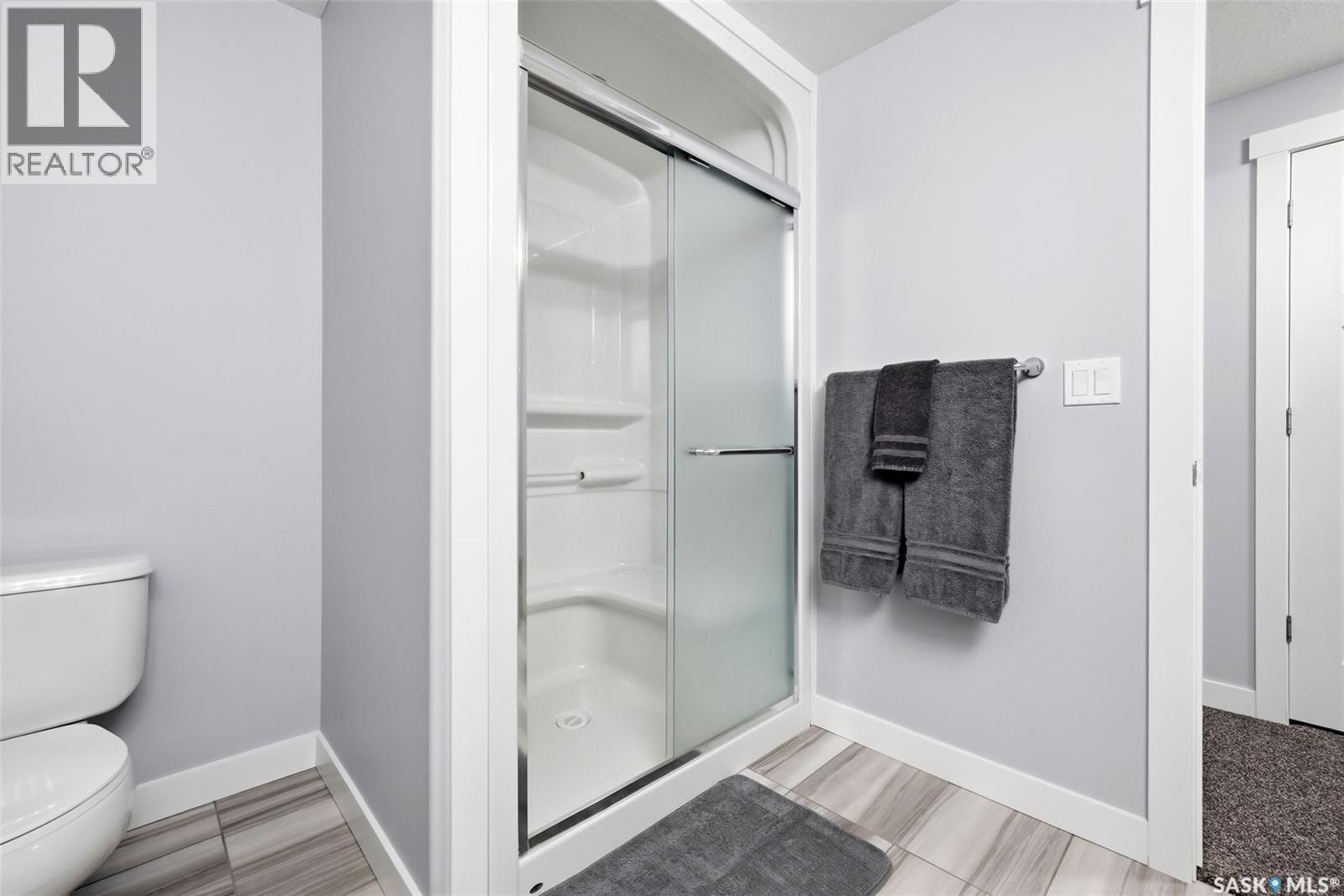 3921 Red Lily Bay, Regina, SK