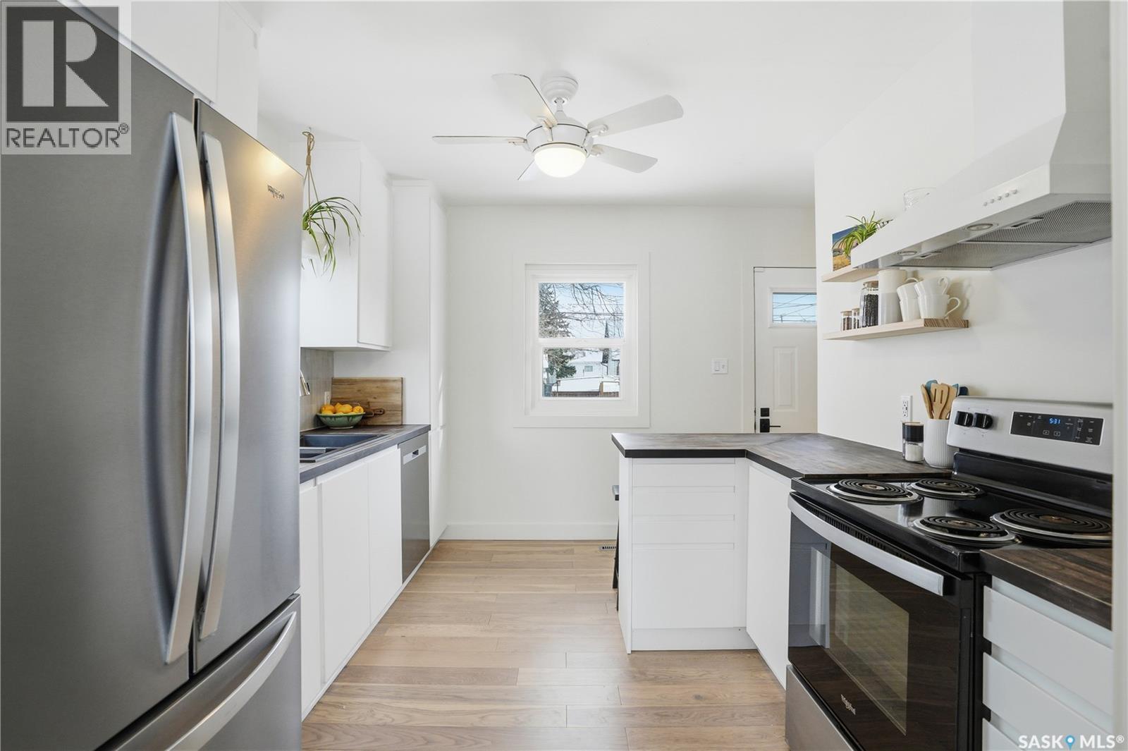 218 Ash Street E, Saskatoon, SK - Indoor Photo Showing Kitchen