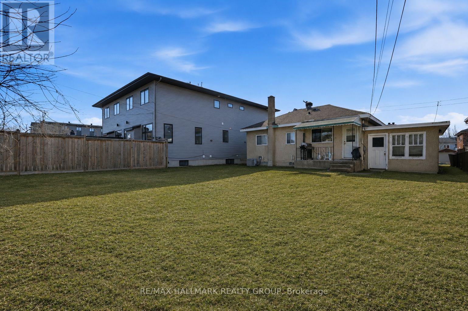 211 Columbus Avenue, Ottawa, ON - Outdoor