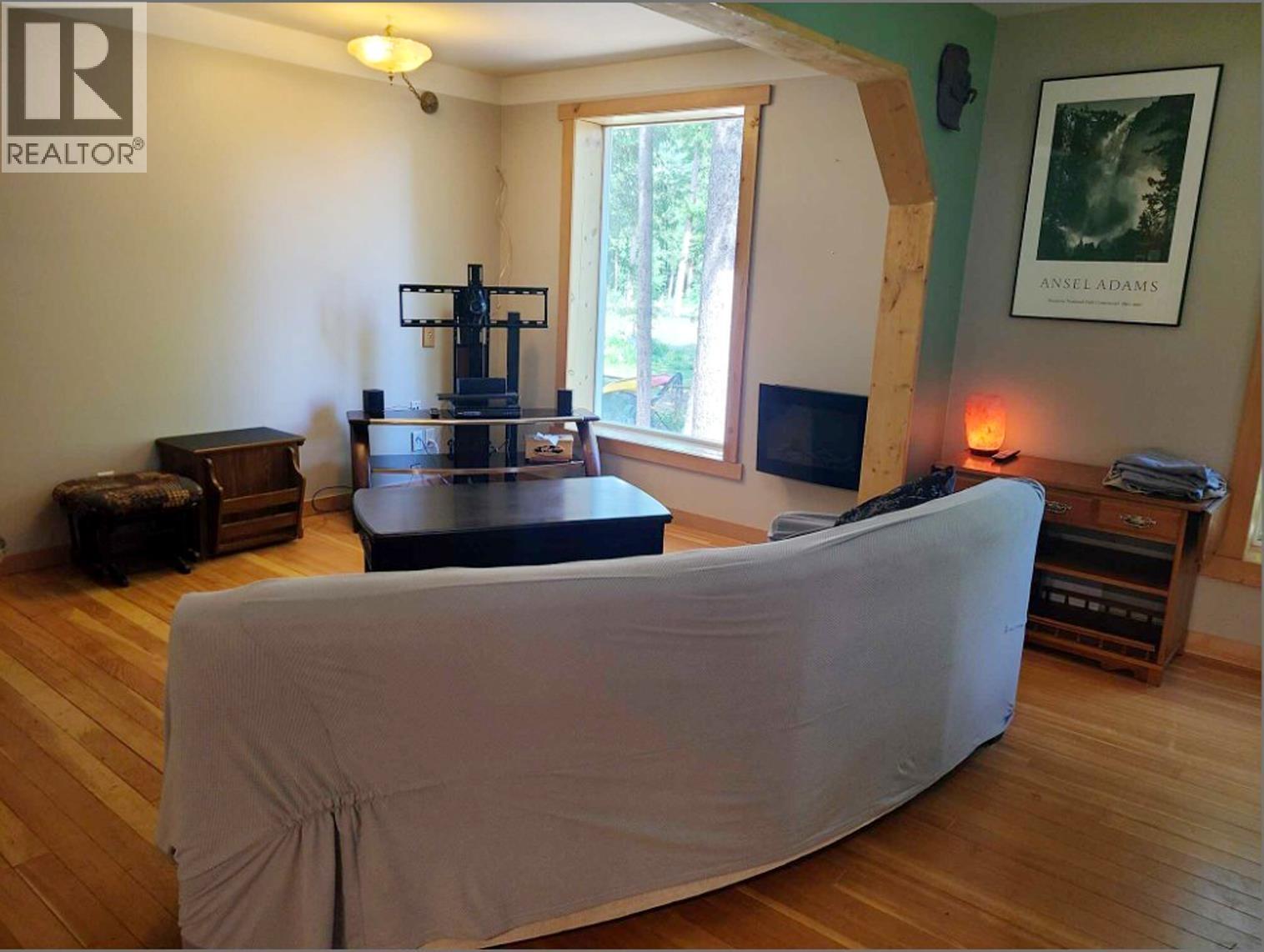 112 Corey Road, Quesnel, BC - Indoor With Fireplace