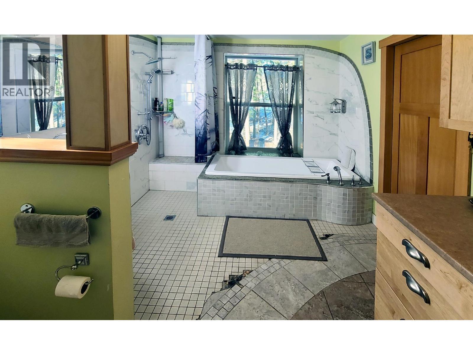 112 Corey Road, Quesnel, BC - Indoor