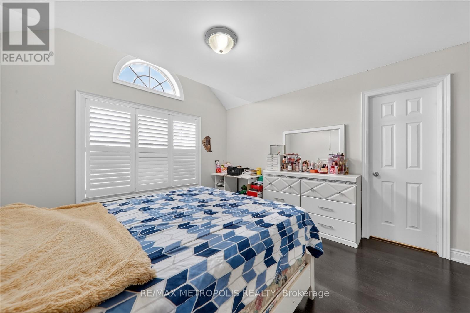 105 Stockell Crescent, Ajax, ON - Indoor Photo Showing Bedroom