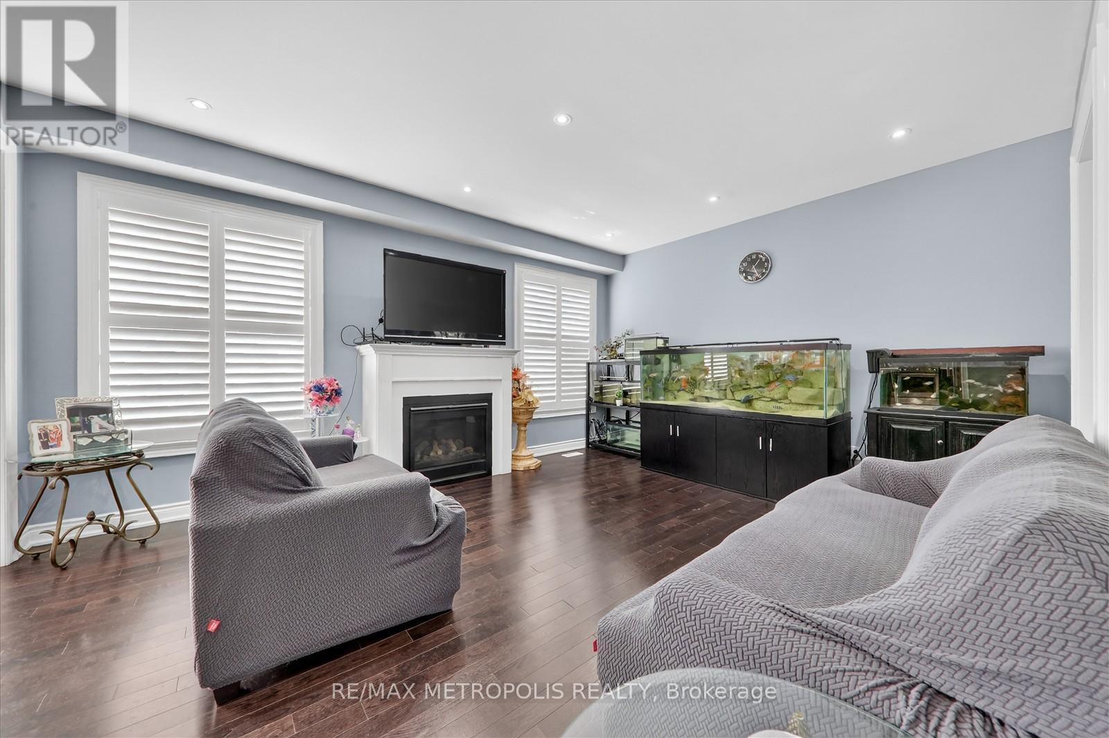 105 Stockell Crescent, Ajax, ON - Indoor Photo Showing Living Room With Fireplace