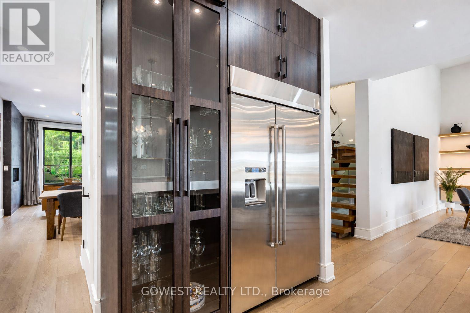 402 Niar Avenue, Mississauga, ON - Indoor Photo Showing Other Room