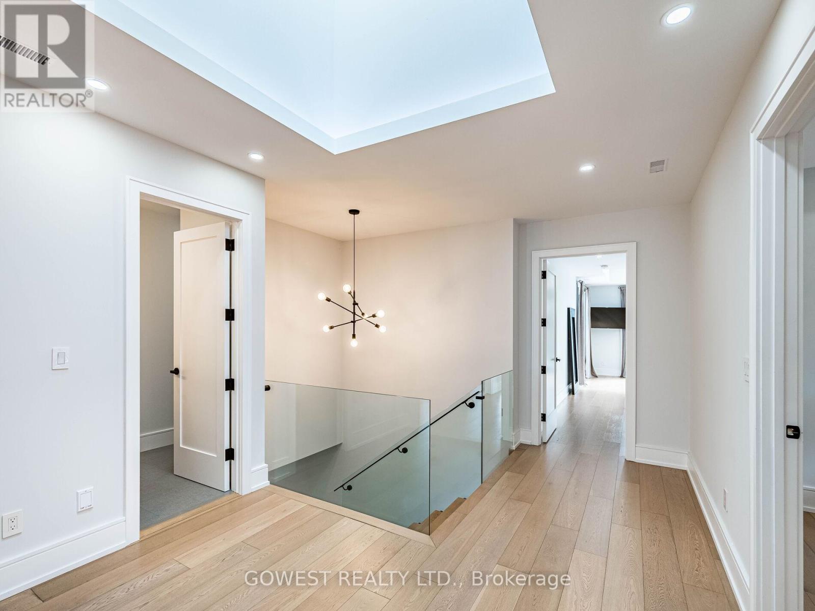 402 Niar Avenue, Mississauga, ON - Indoor Photo Showing Other Room