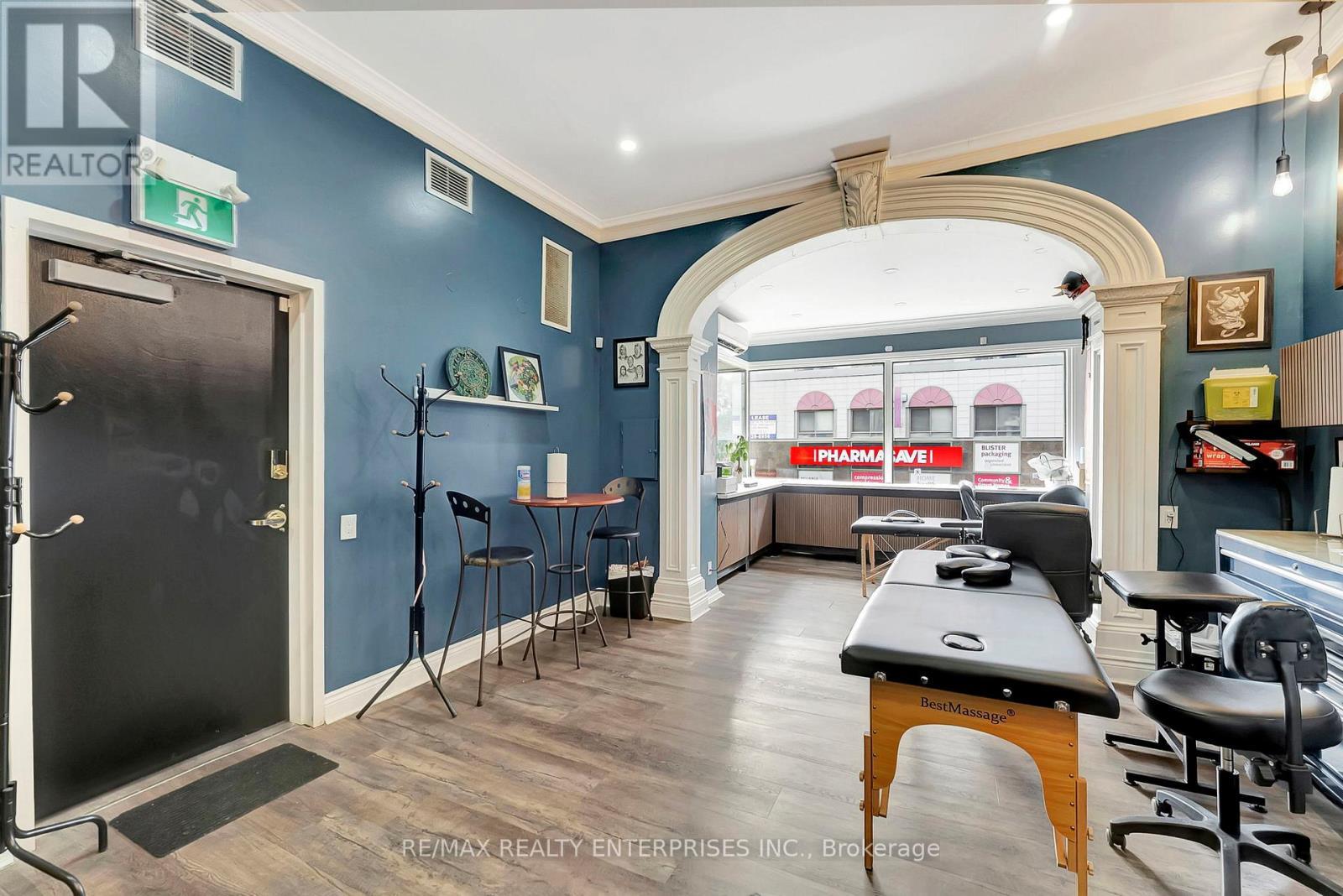 156 James Street S, Hamilton, ON