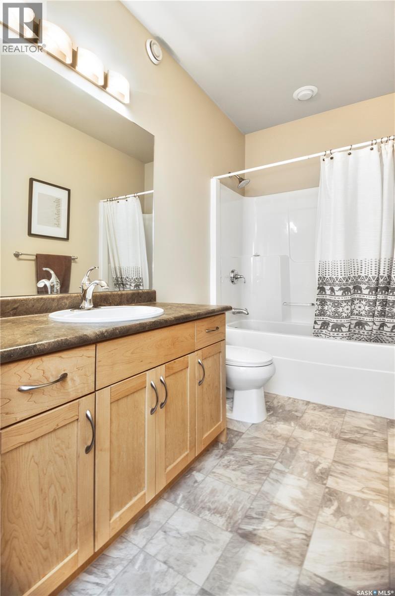 4 Guy Drive, Prince Albert, SK - Indoor Photo Showing Bathroom