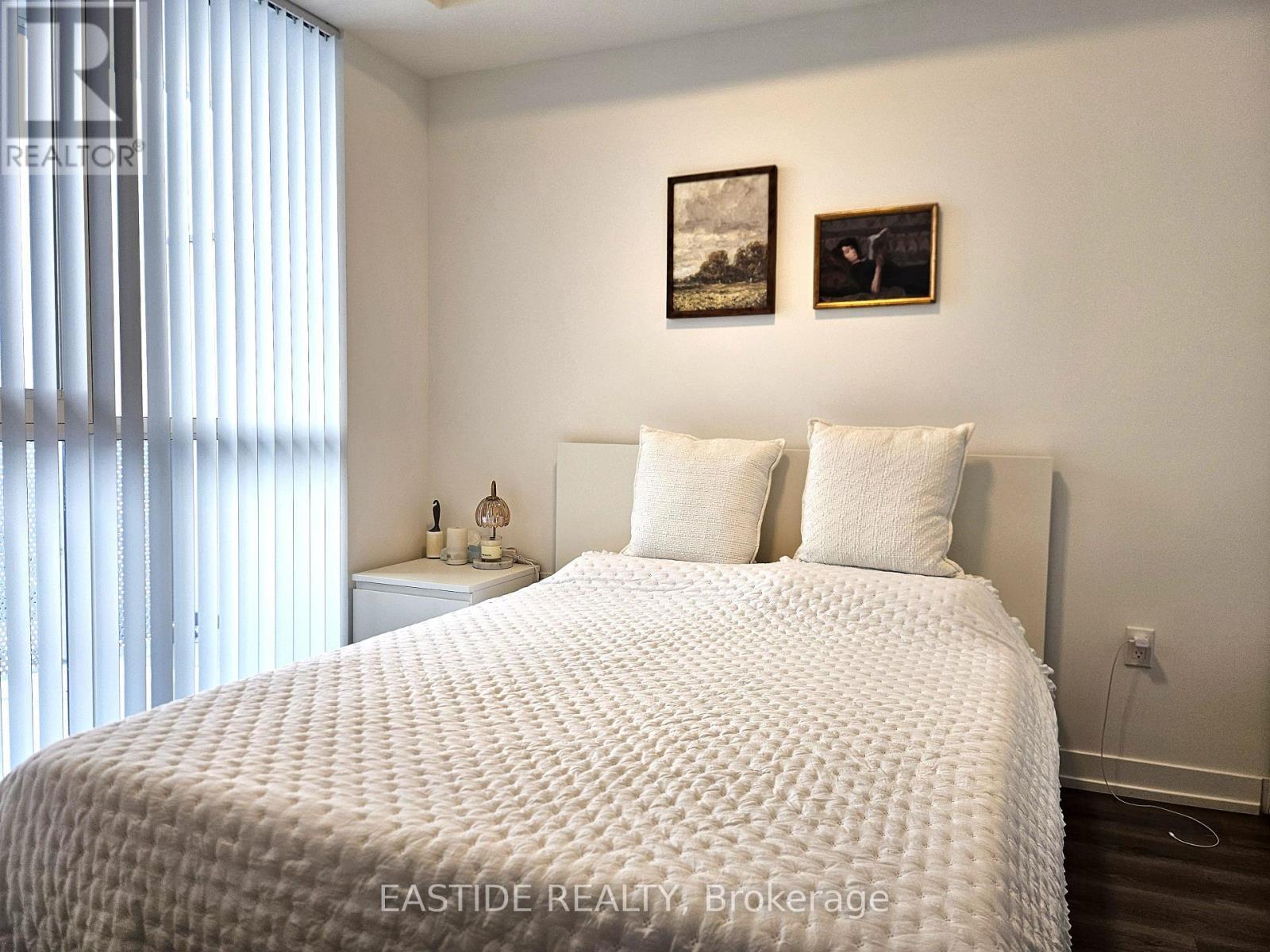 1506 - 28 Interchange Way, Vaughan, ON - Indoor Photo Showing Bedroom