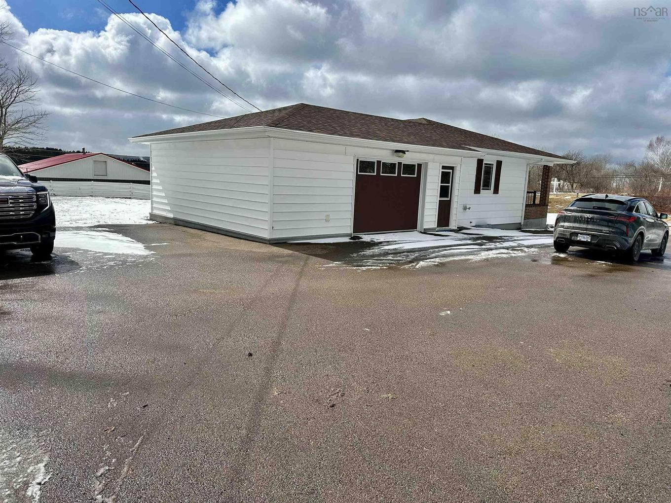 18 Sydney Road Road, Port Hawkesbury, NS