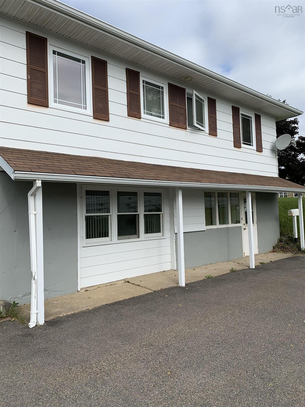 18 Sydney Road Road, Port Hawkesbury, NS