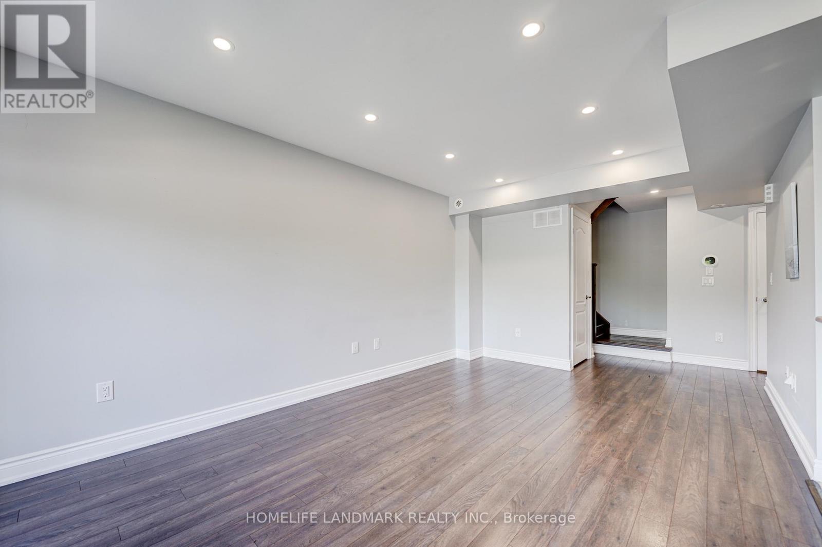 2213 - 10 Westmeath Lane N, Markham, ON - Indoor Photo Showing Other Room