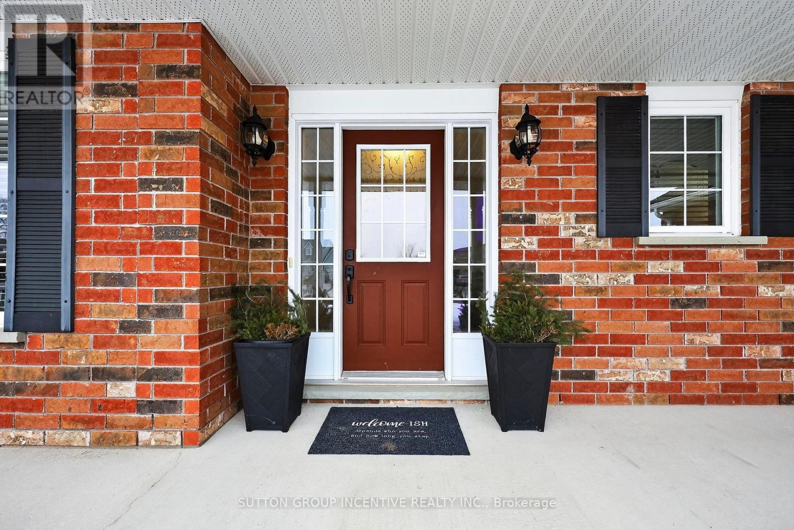 60 O'Neill Circle, Springwater, ON - Indoor Photo Showing Other Room