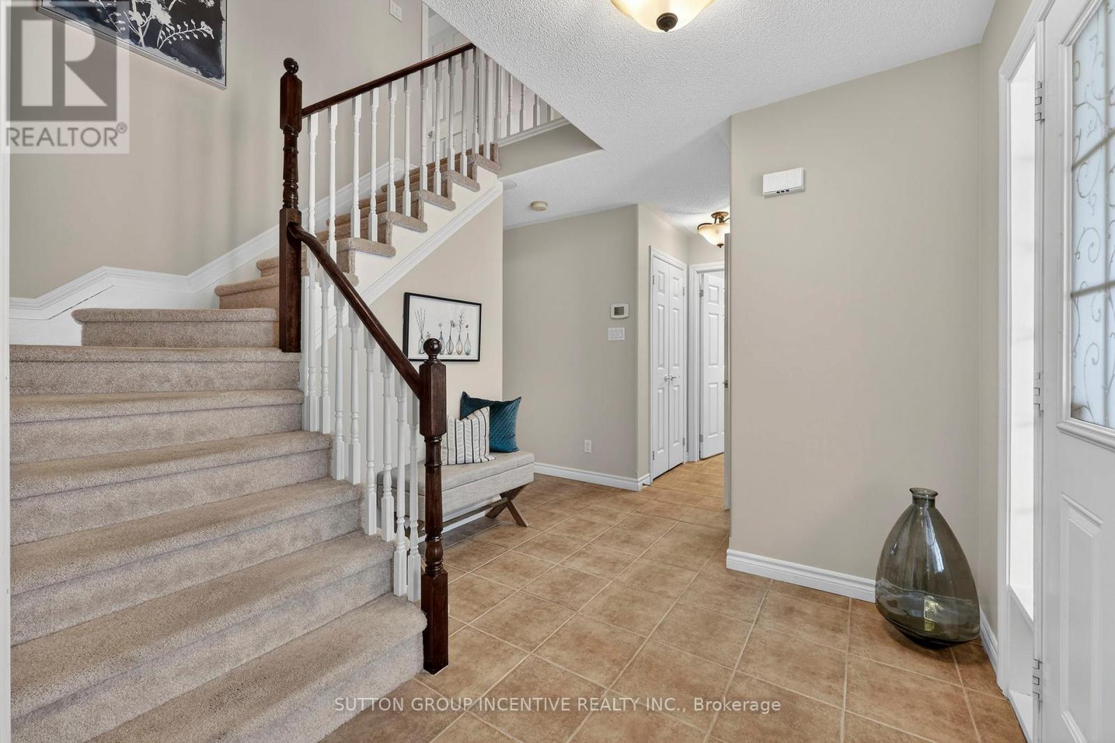 60 O'Neill Circle, Springwater, ON - Indoor Photo Showing Other Room