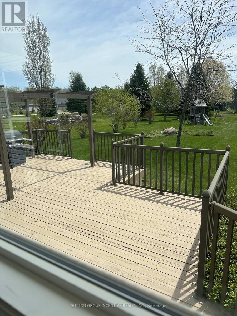 60 O'Neill Circle, Springwater, ON - Outdoor With Deck Patio Veranda