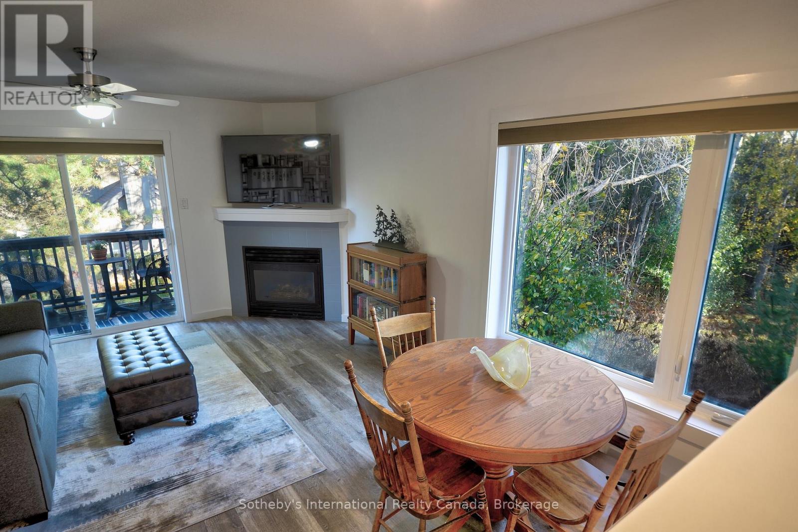 331 Mariners Way, Collingwood, ON - Indoor With Fireplace