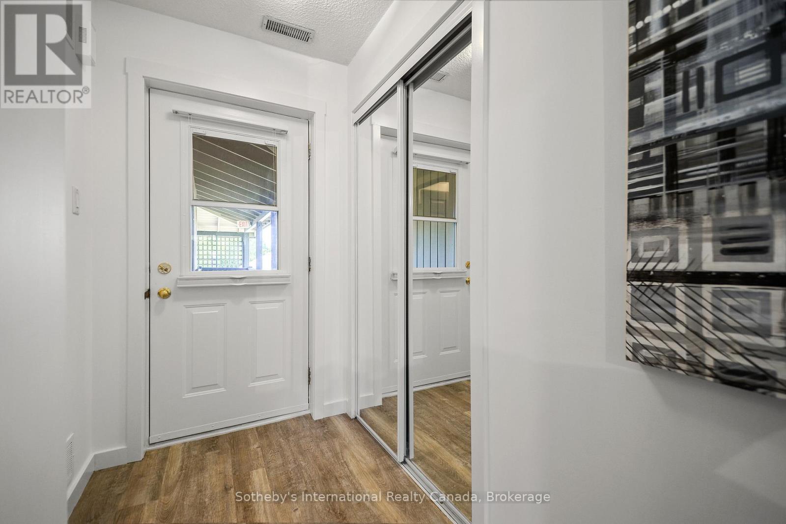 331 Mariners Way, Collingwood, ON - Indoor Photo Showing Other Room