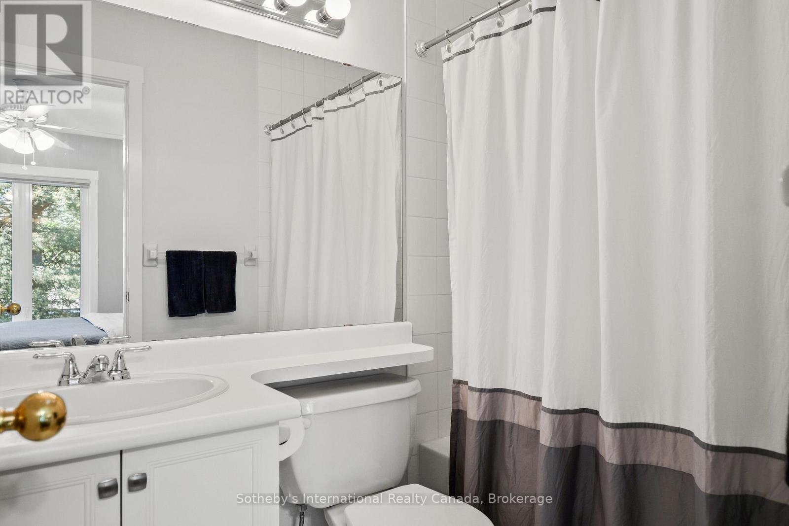 331 Mariners Way, Collingwood, ON - Indoor Photo Showing Bathroom