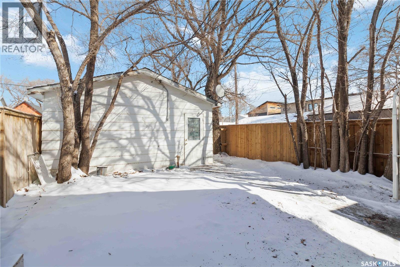527 6Th Street E, Saskatoon, SK - Outdoor
