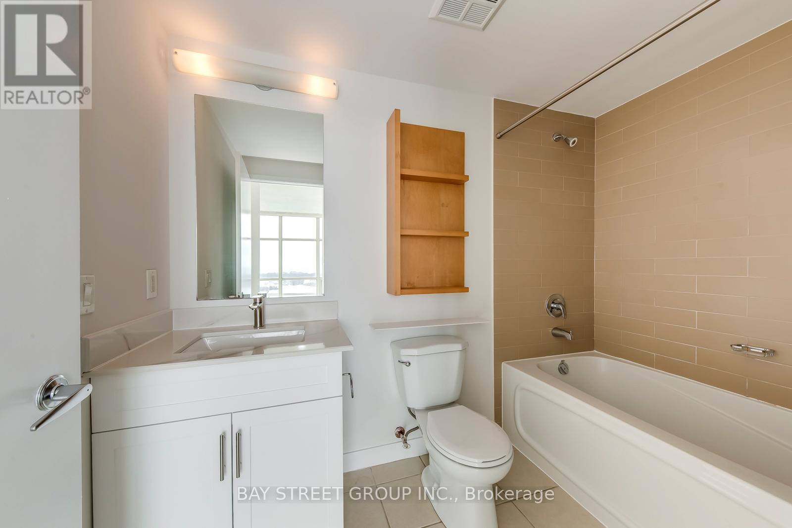 3912 - 35 Mariner Terrace, Toronto, ON - Indoor Photo Showing Bathroom