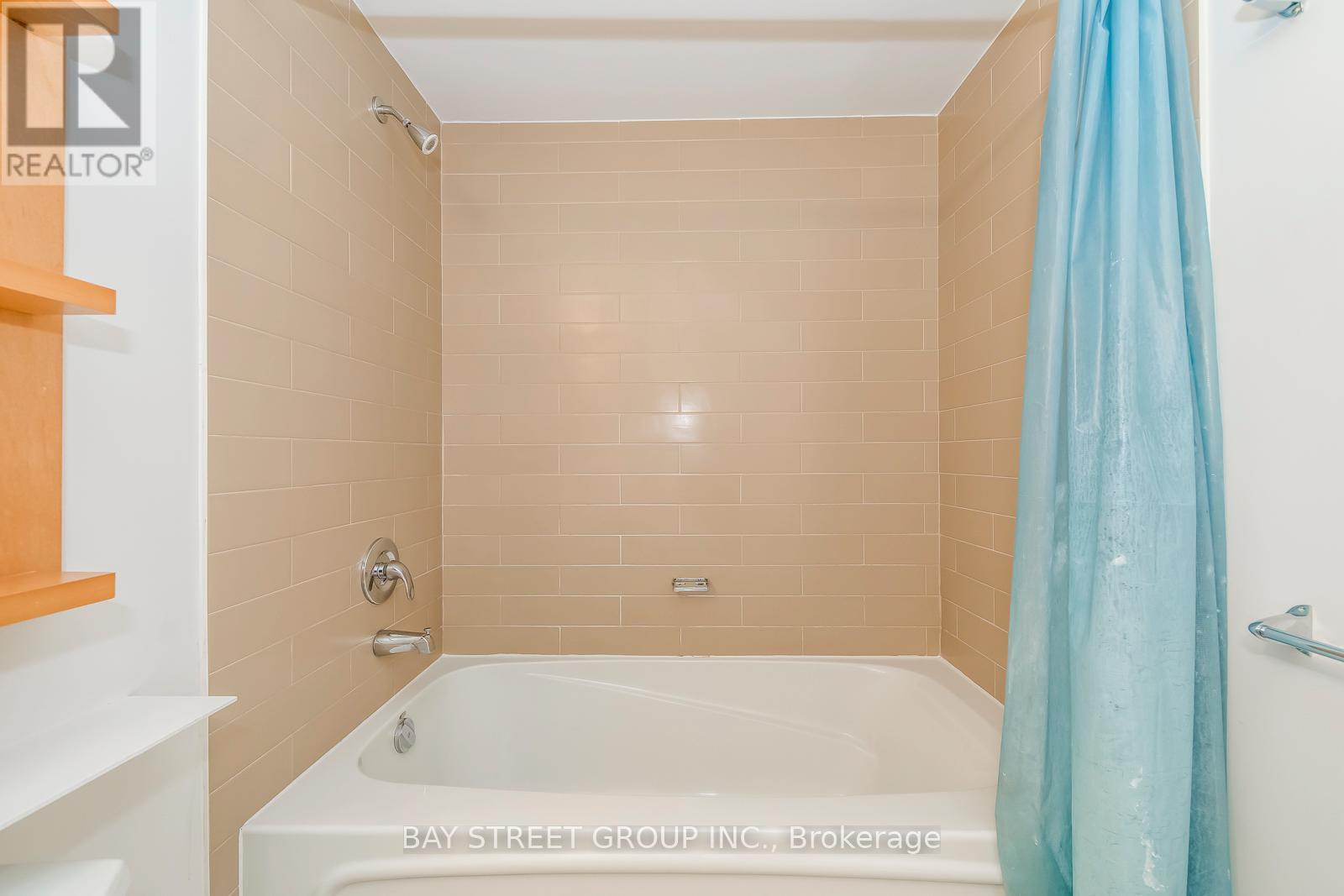 3912 - 35 Mariner Terrace, Toronto, ON - Indoor Photo Showing Bathroom