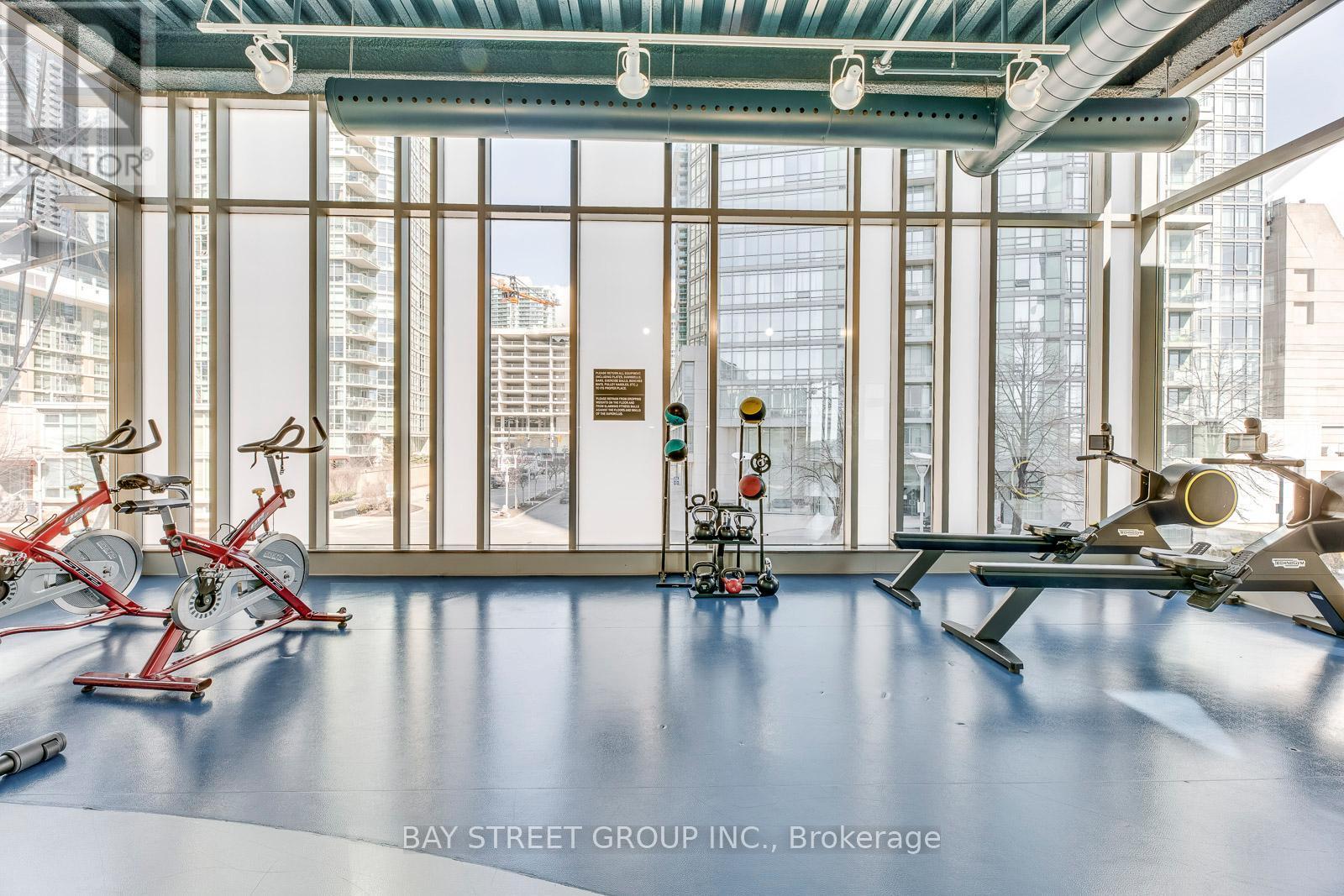 3912 - 35 Mariner Terrace, Toronto, ON - Indoor Photo Showing Gym Room