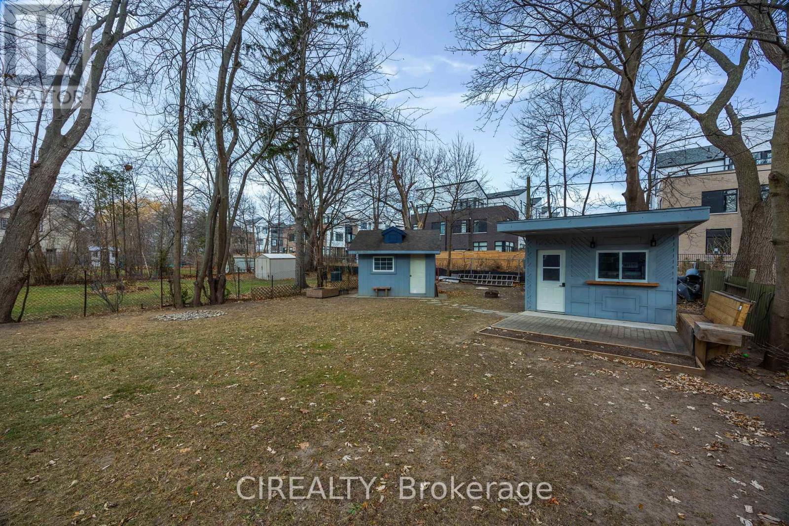 27 Pine Avenue S, Mississauga, ON - Outdoor