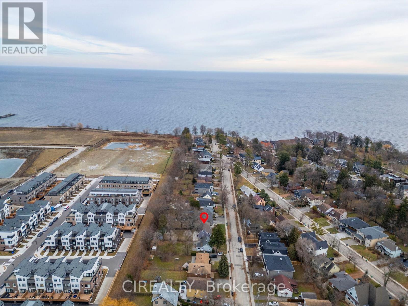 27 Pine Avenue S, Mississauga, ON - Outdoor With Body Of Water With View