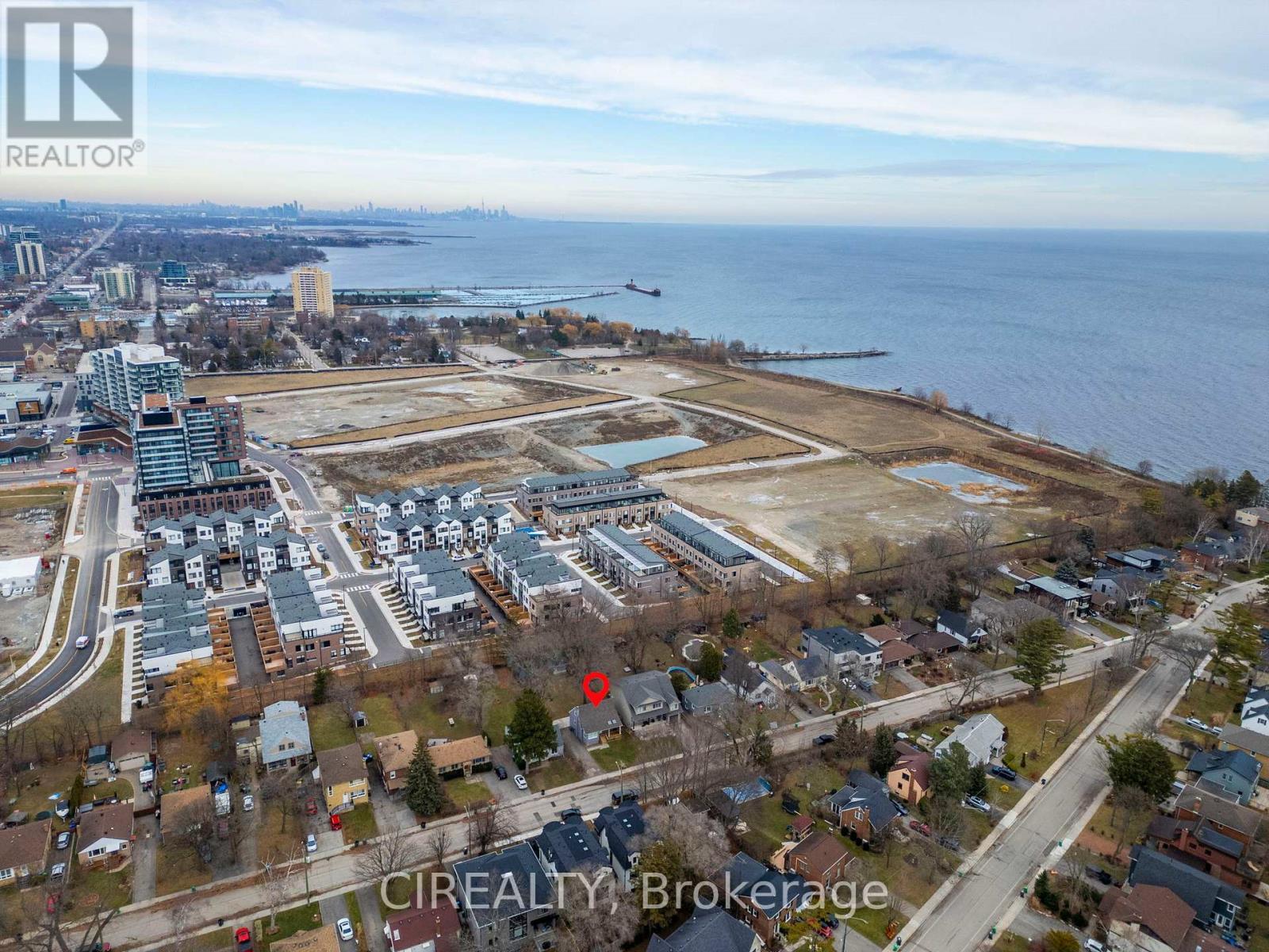 27 Pine Avenue S, Mississauga, ON - Outdoor With Body Of Water With View