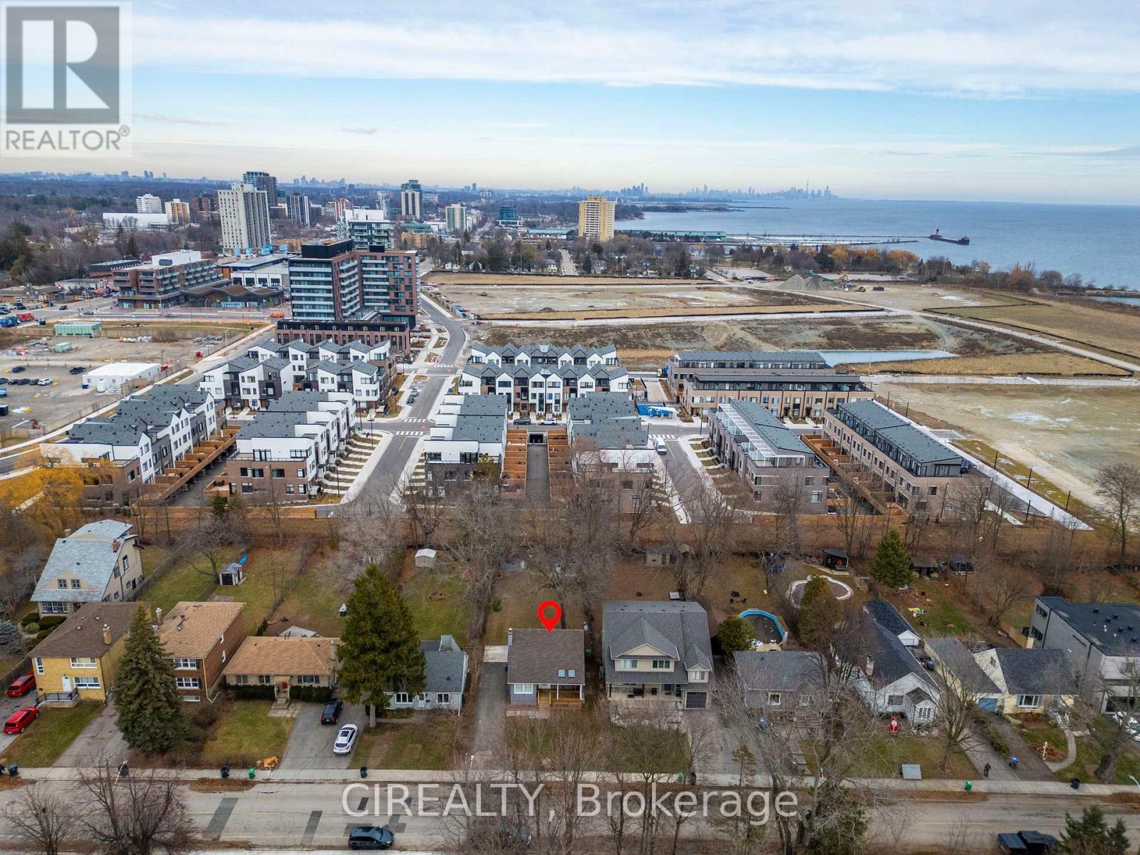 27 Pine Avenue S, Mississauga, ON - Outdoor With View