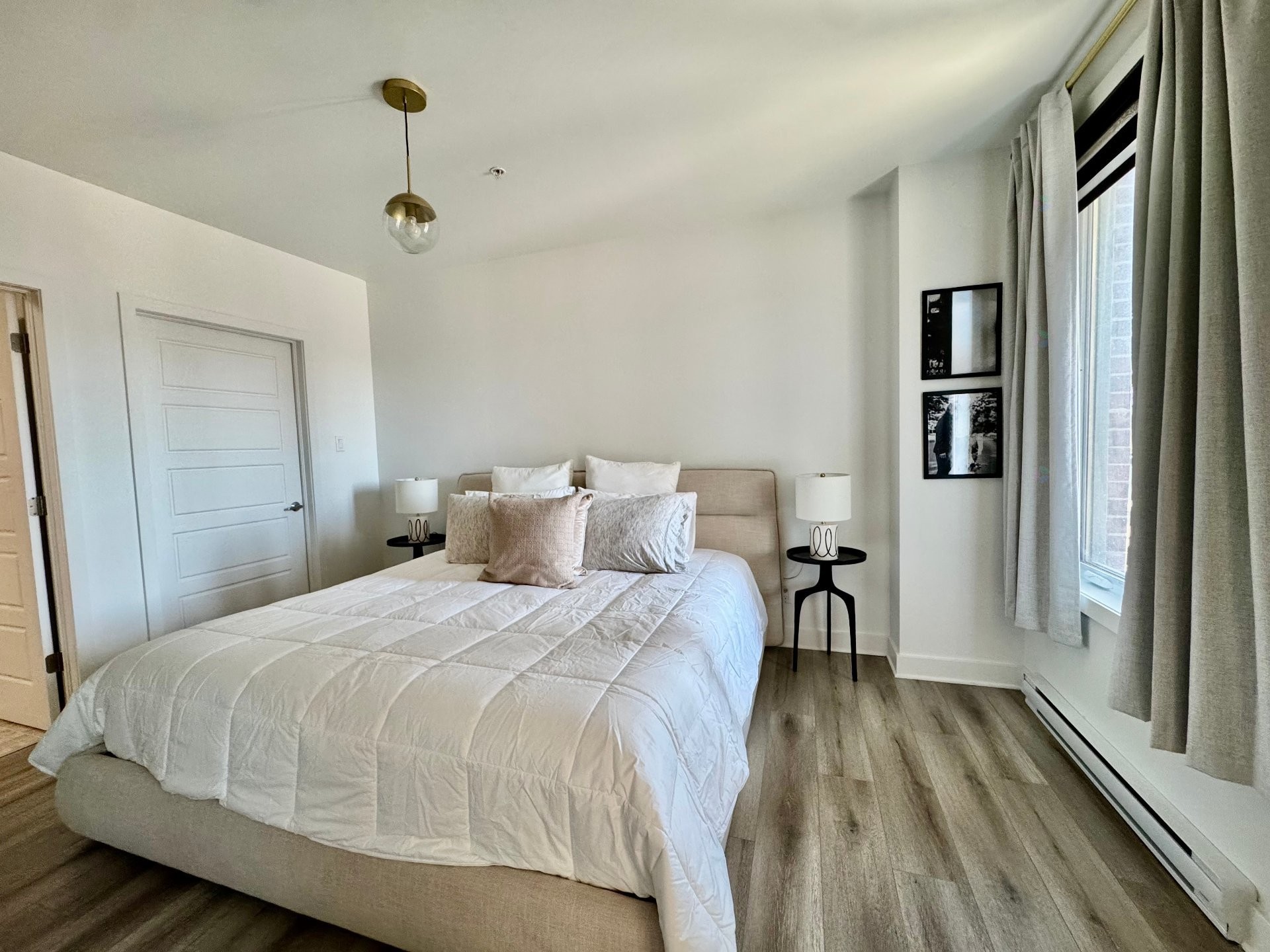 Master Bedroom - 101-79 Av. Elm, Beaconsfield, QC - Indoor Photo Showing Bedroom