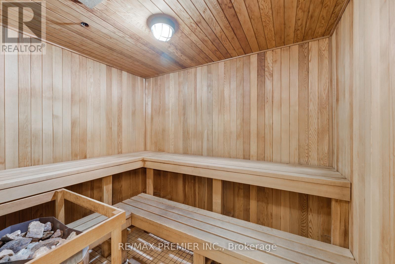 Ph20 - 16 Dallimore Circle, Toronto, ON - Indoor Photo Showing Other Room