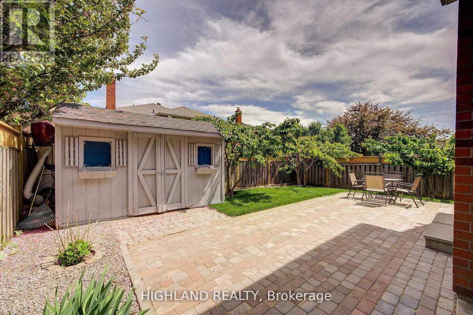 4781 Crystal Rose Drive, Mississauga, ON - Outdoor